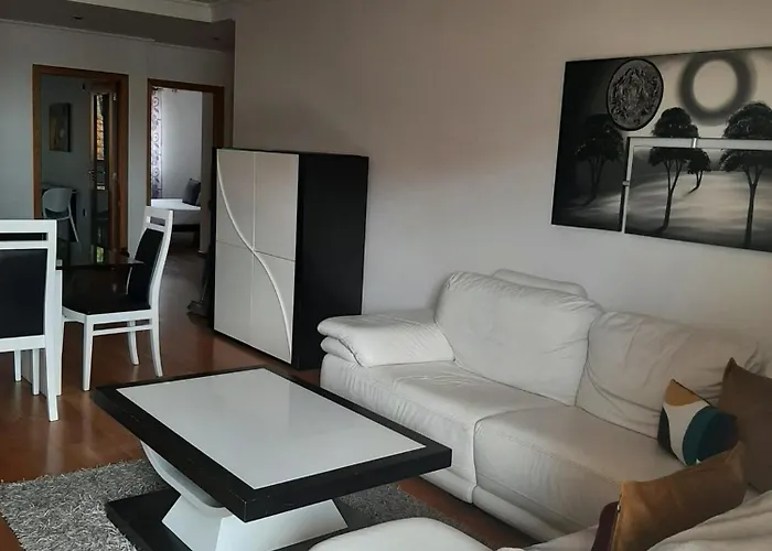 Charm - Free Park דירה *